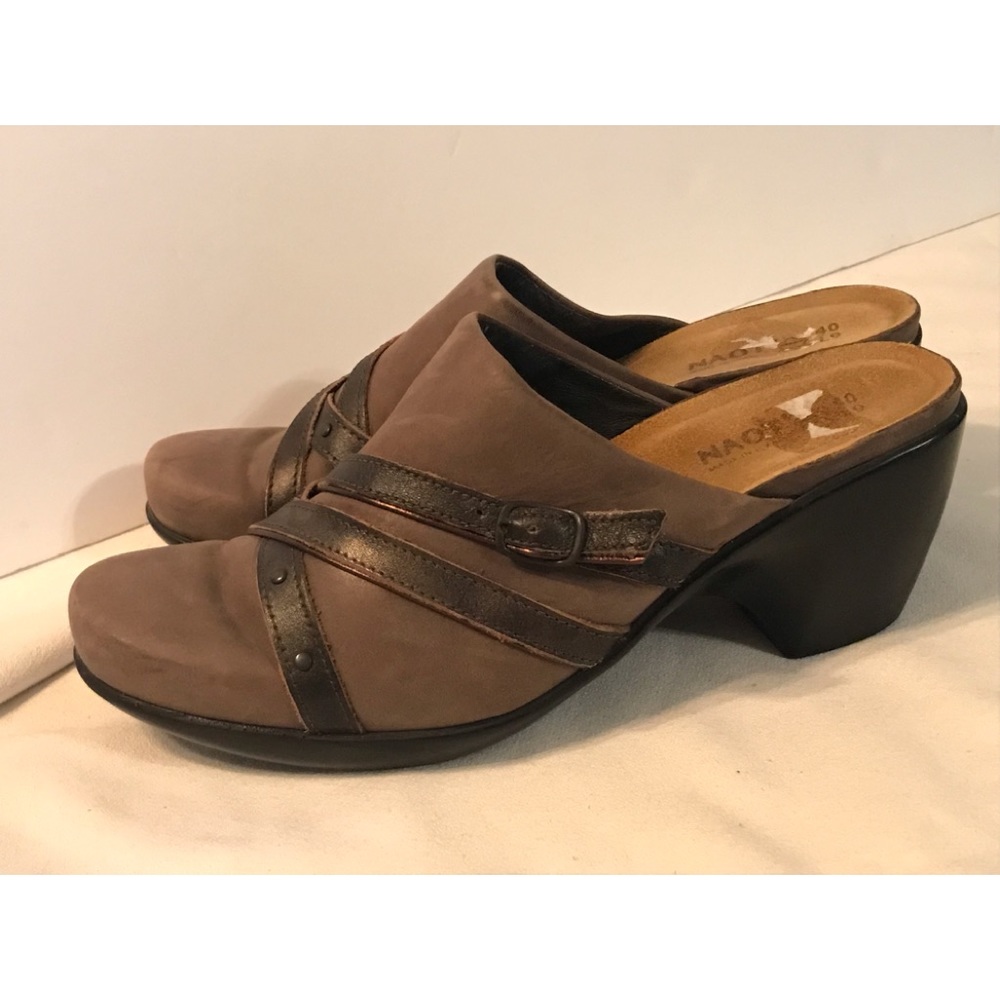 Naot Taupe Mule Clogs Leather Studs Buckle Strap Slip On Shoe Womens US 9 EU 40